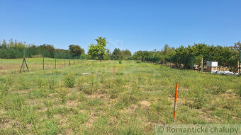 744 m2 stavebný pozemok pri pláži rieky Dunaj v obci Krava - 14