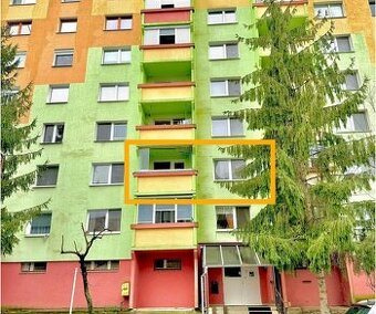 Zrekonštruovaný priestranný 3-izbový byt s loggiou vo VK - 14
