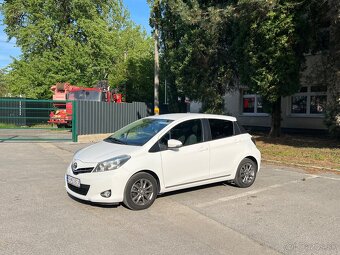 Toyota Yaris 1.3 CVT - 14