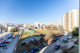 REZERVOVANÉ - VARŠAVSKÁ - Priestranný 3-izbový byt (82m²) -  - 14