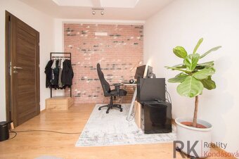 Tehlový byt v centre Košíc, s balkónom a výťahom - 14