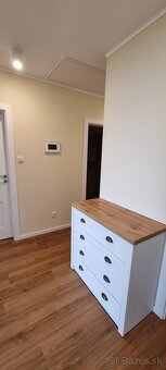 Dom 4izby / 400 m2 v Malom Raji (Slovenský Grob) - 14