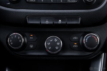 Kia Ceed 1.4GDi 74kw 2016 MT/6 - 14