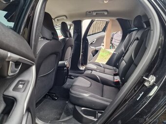 Volvo V40 D2 2.0L 120k Geartronic Momentum (diesel) - 14