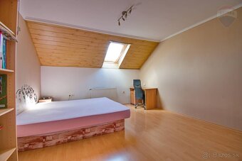 Na predaj dva byty, garáž, dvor, terasa, centrum mesta Veľký - 14