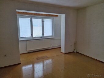 5-izbový rodinný dom v obci Koš pri Prievidzi - 14