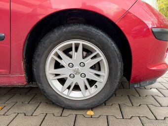 Peugeot 207 1.4 i - 14