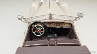 1:18 MERCEDES-BENZ 500K - 14
