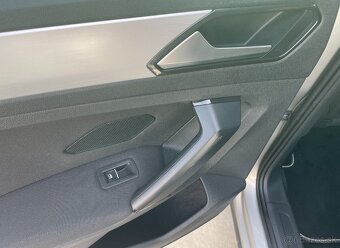 Volkswagen Tiguan 2.0 TDI SCR BMT Comfortline - 14