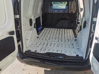 Renault Express 1.3 T benzin 2021/148tkm Dph - 14