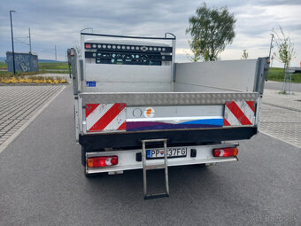 Vyklapac trojstranny Fiat Ducato 7-miestne - 14