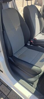 Škoda Fabia 1.4i  -- 154.000km --- - 14