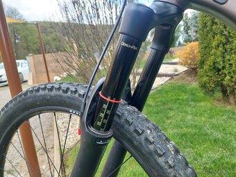 predám horský bicyke cross dt swiss zn. Stay true - 14