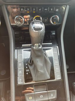 Škoda Superb 2.0 TDI DSG 147 kW – r.v. 2021, sivá metalíza - 14