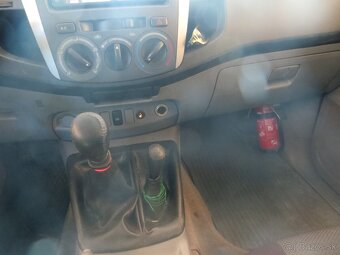 Toyota Hilux 2,5  106kw - 14