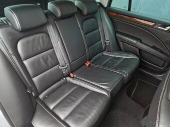 Škoda Superb 2.0 TDI Elegance - 14