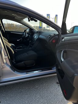 Ford Mondeo 4 Combi Facelift 2.0 TDCI - 14