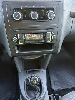 volkswagen Caddy 1.6 TDI 75kw 5 miestne Odpočet DPH - 14