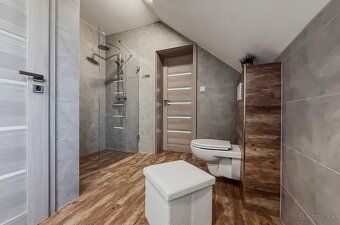 Rodinný dom s dvojgarážou v Špačinciach - 14