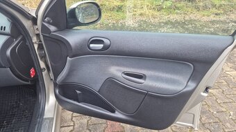 Peugeot 206 1.4 55 KW benzin 74178 km - 14