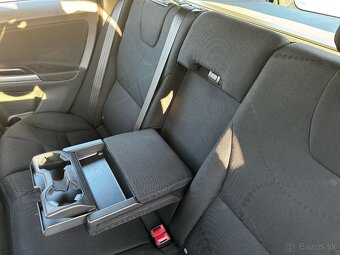 Predám Volvo XC 60 D3 4x4 - 14