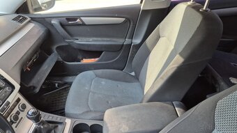 VW Passat B7 1,6TDI 77kw kód motora: CAY - 14