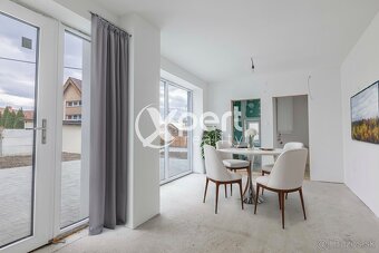 Úžasný Rodinný Dom v obci Tomášikovo - 14