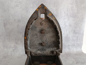 Atypická stará velká žehlička BAWEJA TESTED - 14