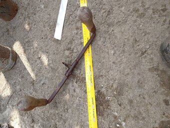 Zvonec.plechovky.pahovnik orezavač - 14