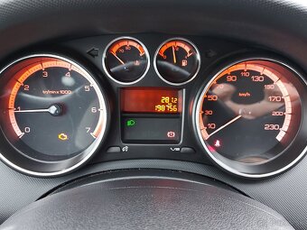 Peugeot 308 1.6 E, 88kW - 14