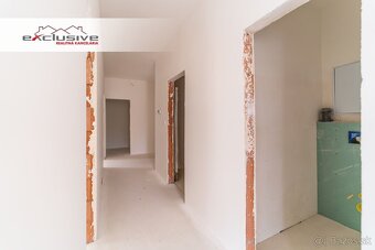 3 IZBOVÝ BYT – TRNKOV, 89 M2, KRYTÉ PARK. MIESTO - 14