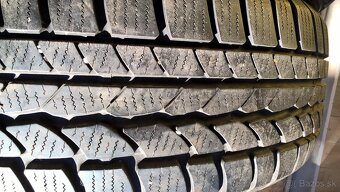 ZIMNÉ 215/60 R17 2 ks FIRESTONE a 2 ks CONTINENTAL cca 7-8mm - 14