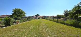 PNORF – 3i RD s veľkou záhradou v peknej uličke v Maduniciac - 14