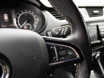 Škoda Octavia Combi 2.0 TDI DPF RS - 14
