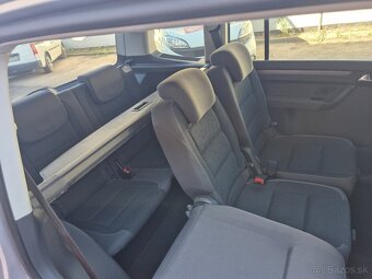 Volkswagen Touran 1,4TSI DSG 7 miest - 14