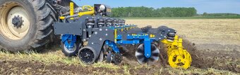 Medziriadkový kultivátor/ Strip till - 14