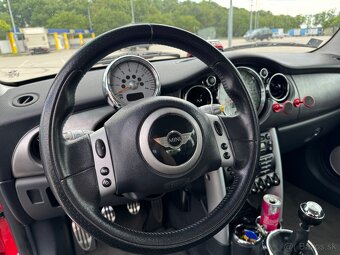 Mini Cooper S (R53) – 125 kW, 6-st. manuál - 14