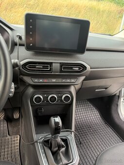Dacia Sandero 1.0 benzin 22 000km automat - 14