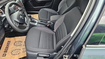 Škoda Octavia Combi 1.6 TDI 115k Team DSG - 14