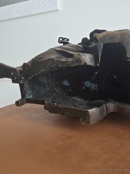 bronzová socha svätého Petra. - 14