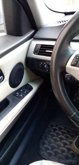BMW 320i Touring - 14
