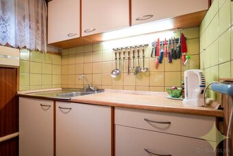 Predaj útulnej, murovanej rekreačnej chaty v tichej časti Du - 14