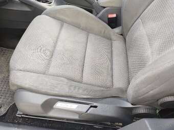 Volkswagen Golf V 1.9 TDI BLS - 14