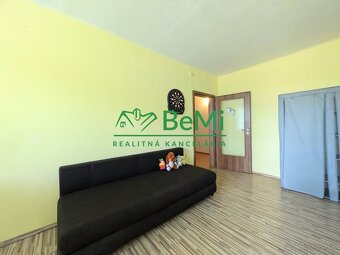 REZERVOVANÉ - Predaj, veľký zrekonštruovaný 3 izbový byt - T - 14