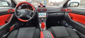 Toyota Avensis T25 hatchback - 14