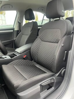 Škoda Superb 2.0 TDI SCR Ambition 4x4 DSG - 14