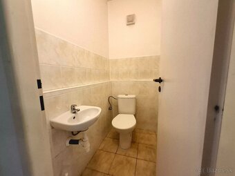 OBCHODNY PRIESTOR NA PRENAJOM - BRATISLAVA STARE MESTO - 14