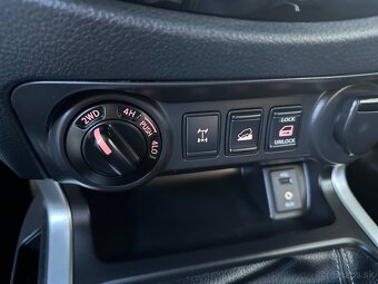 Nissan Navara DoubleCab dCi 140KW Tekna 6st.Manual - 14