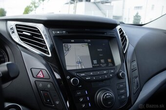 Hyundai i40 CW 1.7 CRDi A/T Premium / AJ NA SPLÁTKY / - 14