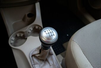 Kia Sportage 2.0 CRDi VGT 4WD - 14